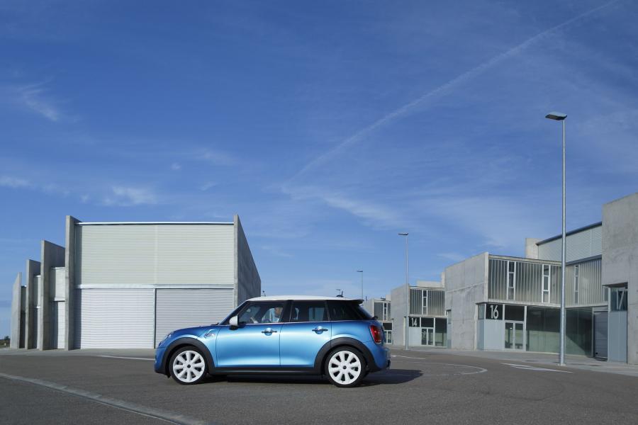  Mini Cooper S 5-Door 2014 года  (фото 68 из 80)